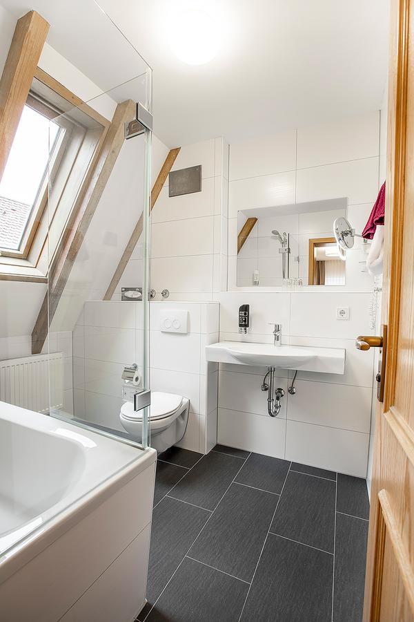 Hotel & Restaurant Lamm Mosbach  Zewnętrze zdjęcie