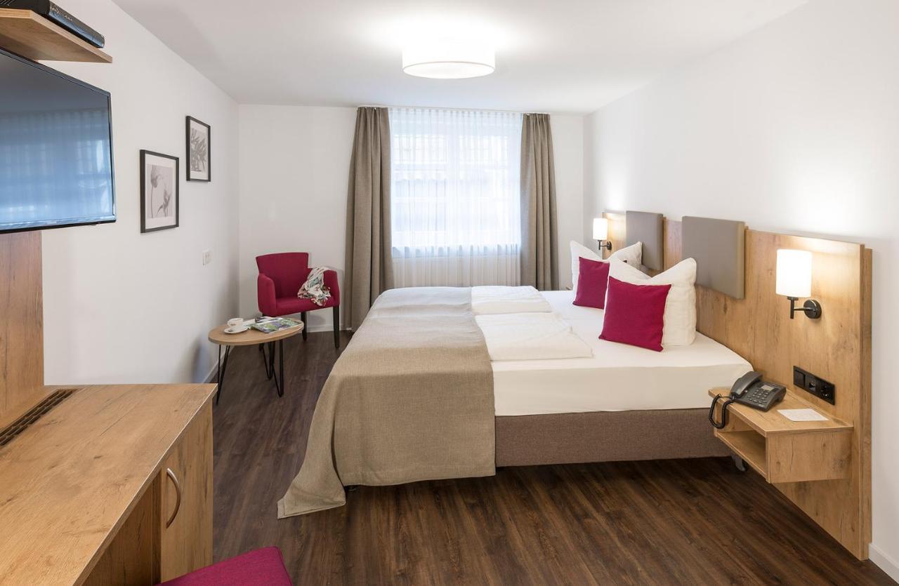 Hotel & Restaurant Lamm Mosbach  Zewnętrze zdjęcie